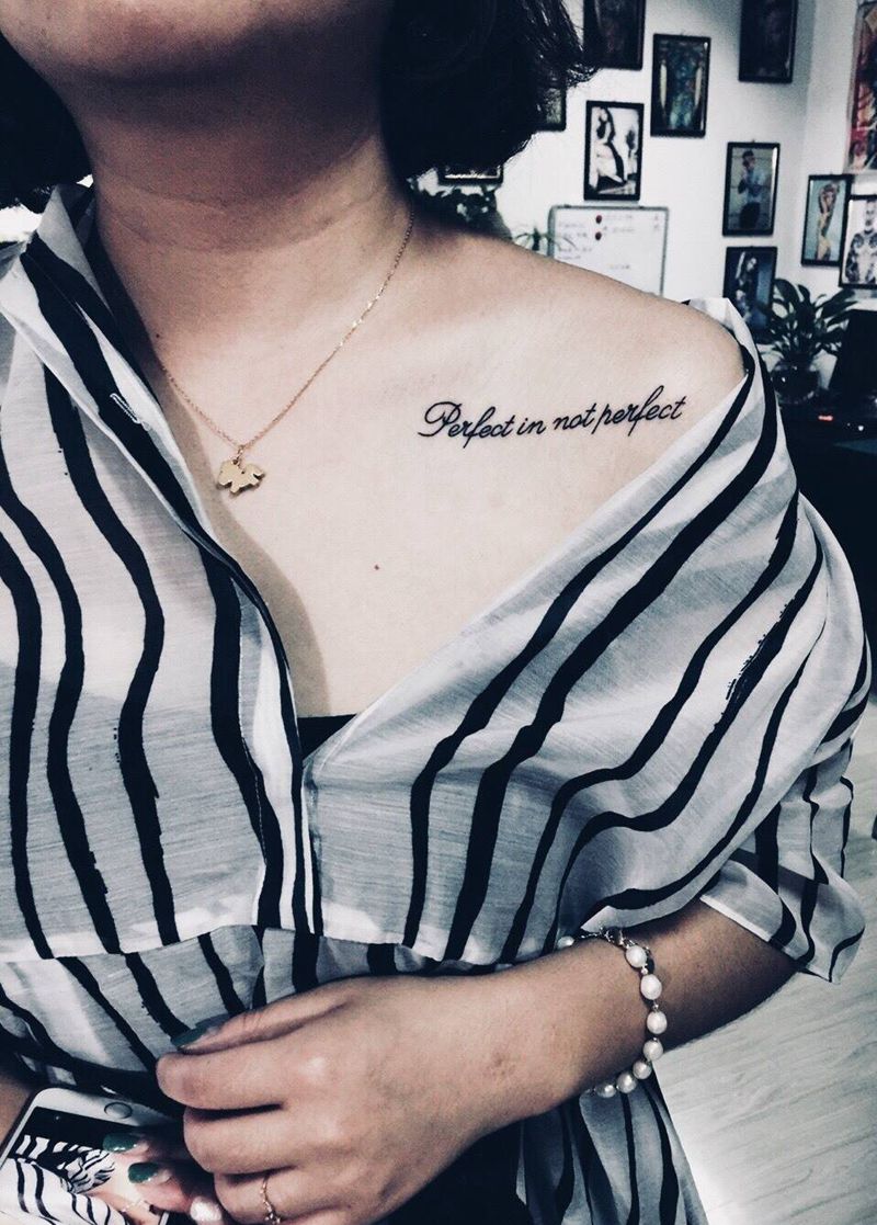 锁骨英文纹身图片_成品肩部清新字符英文纹身图案