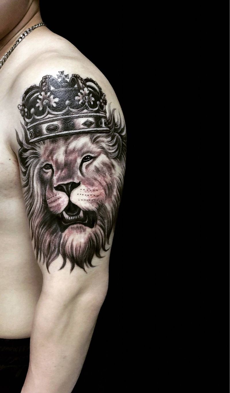 大爱 狮子纹身纹身图片_成品手臂欧美动物纹身图案