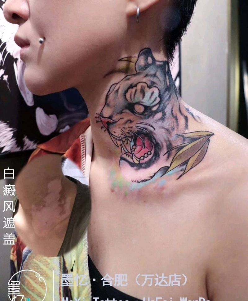 虎头遮盖脖子纹身图片