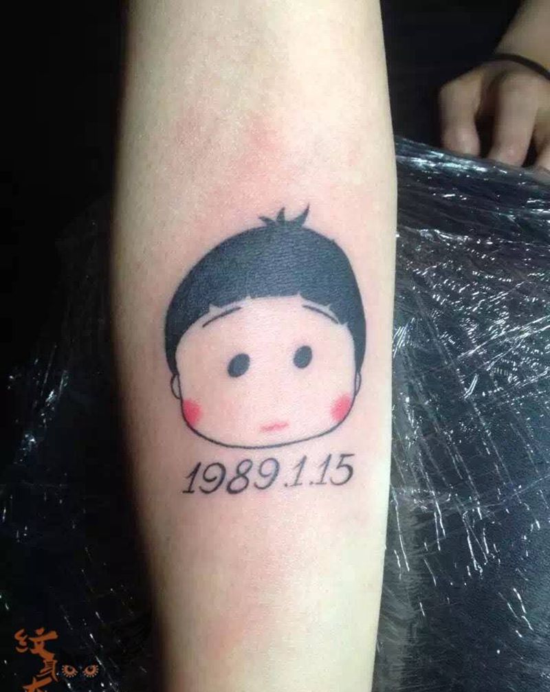 小丸子纹身图片_清新欧美腿部纹身图案