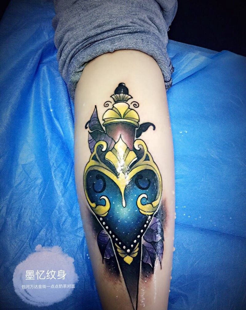 小腿欧美school纹身图片