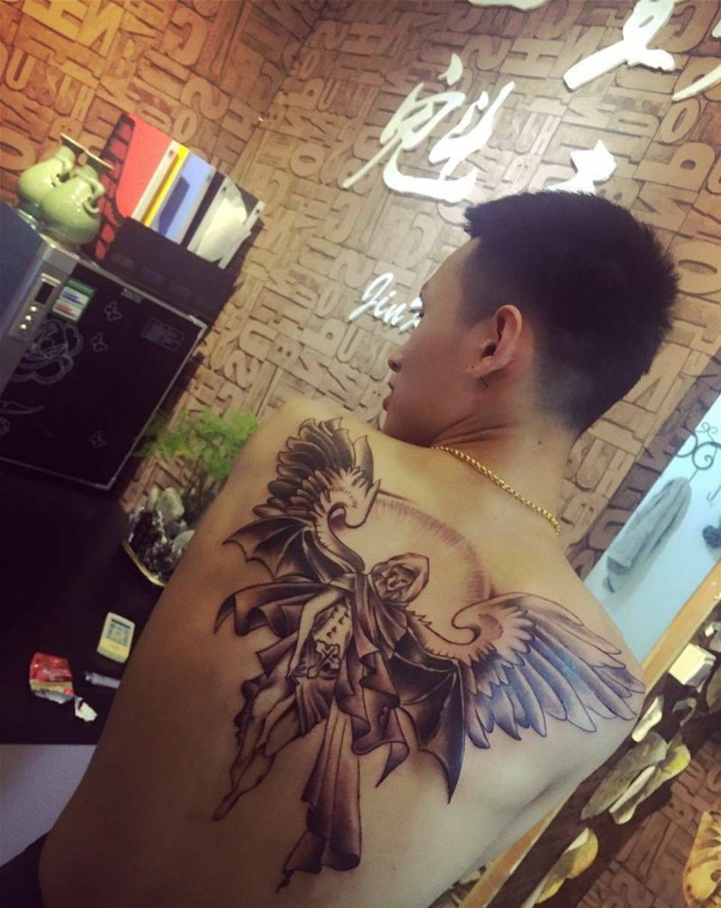 美美哒臂膀纹身图片