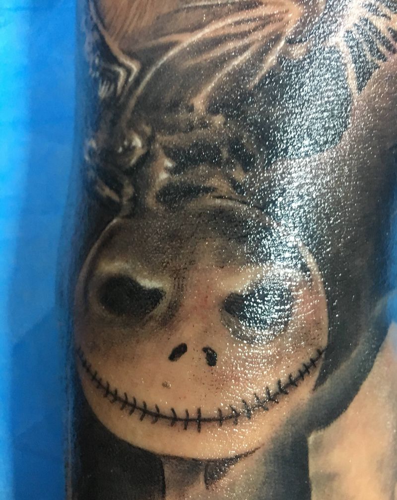 兔子先生纹身图片_手臂手部欧美写实兔子写实动物纹身图案