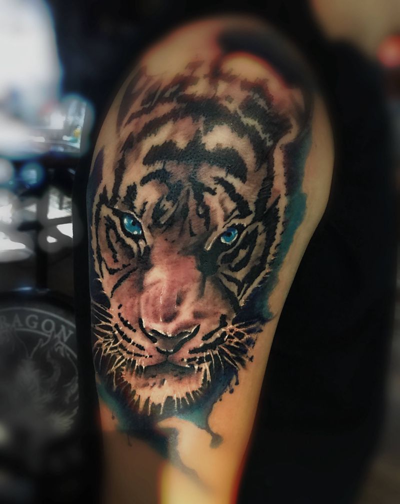 老虎纹身图片_手臂欧美写实纹身图案