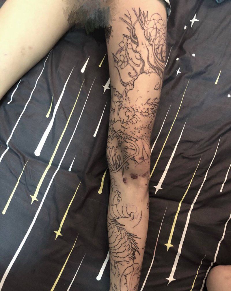 线条80％纹身图片_腿部纹身图案