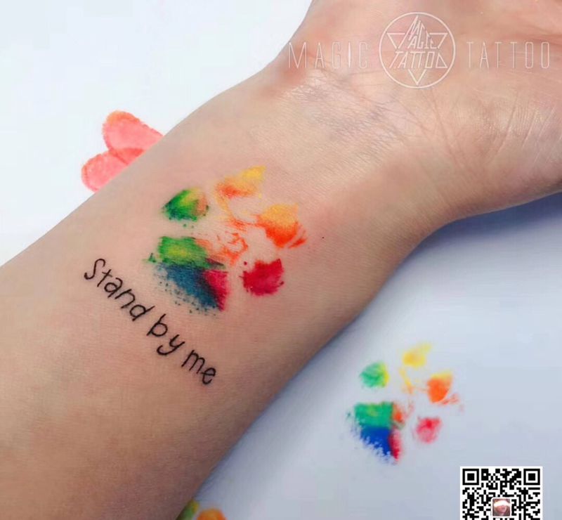 自己印好的小狗爪纹身图片_手臂水彩小狗纹身图案