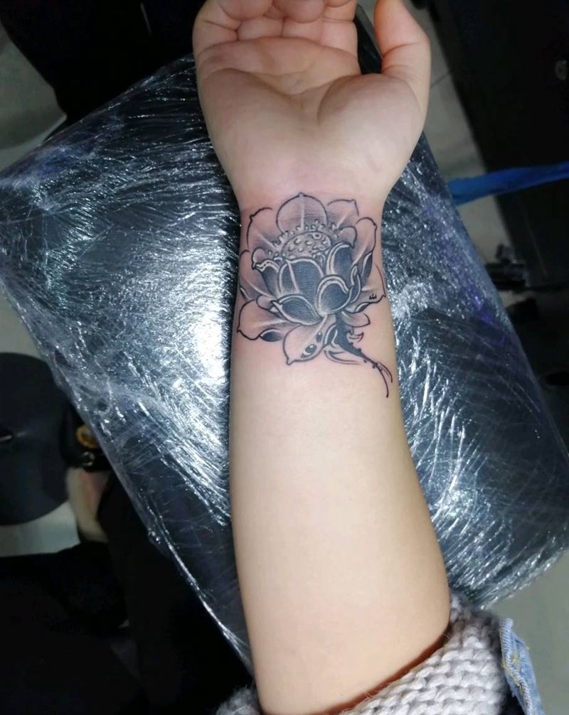 荷花，遮盖纹身图片