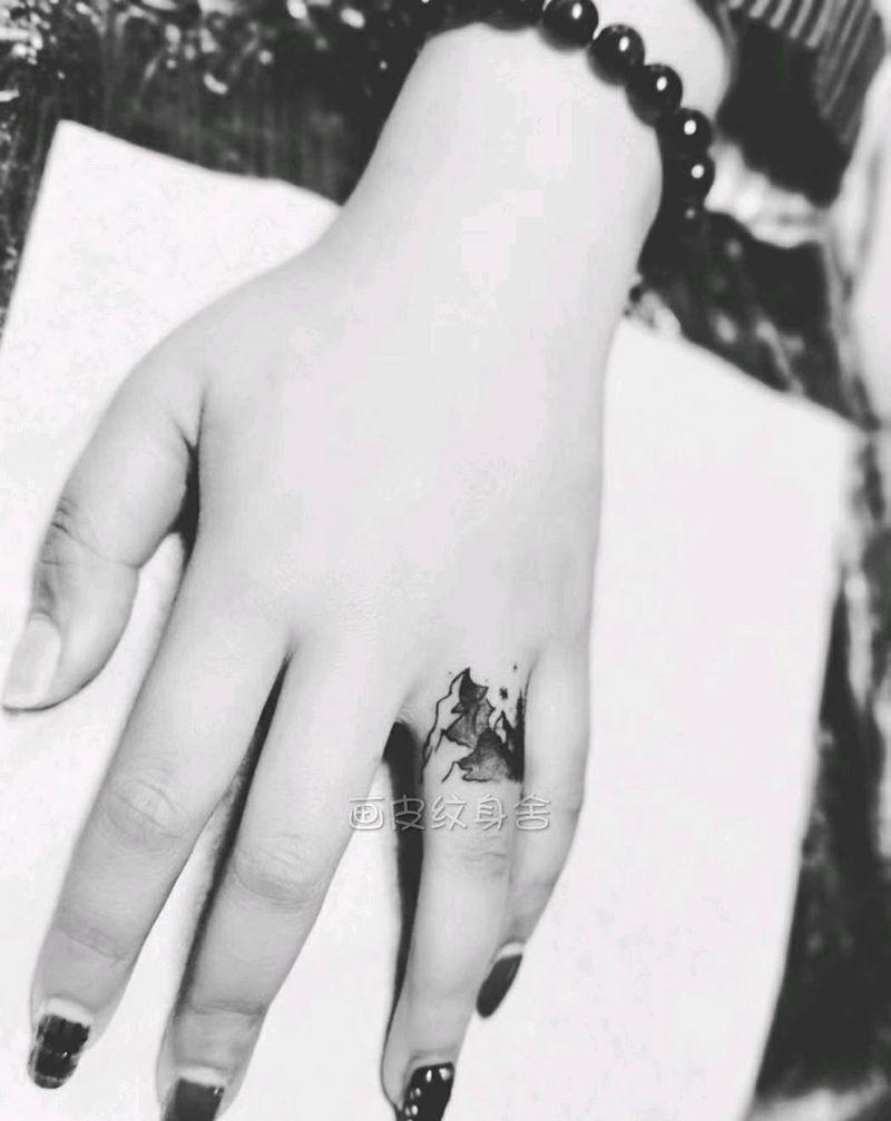 仙女的小森林（盖图）纹身图片_手部静物原创手稿纹身图案