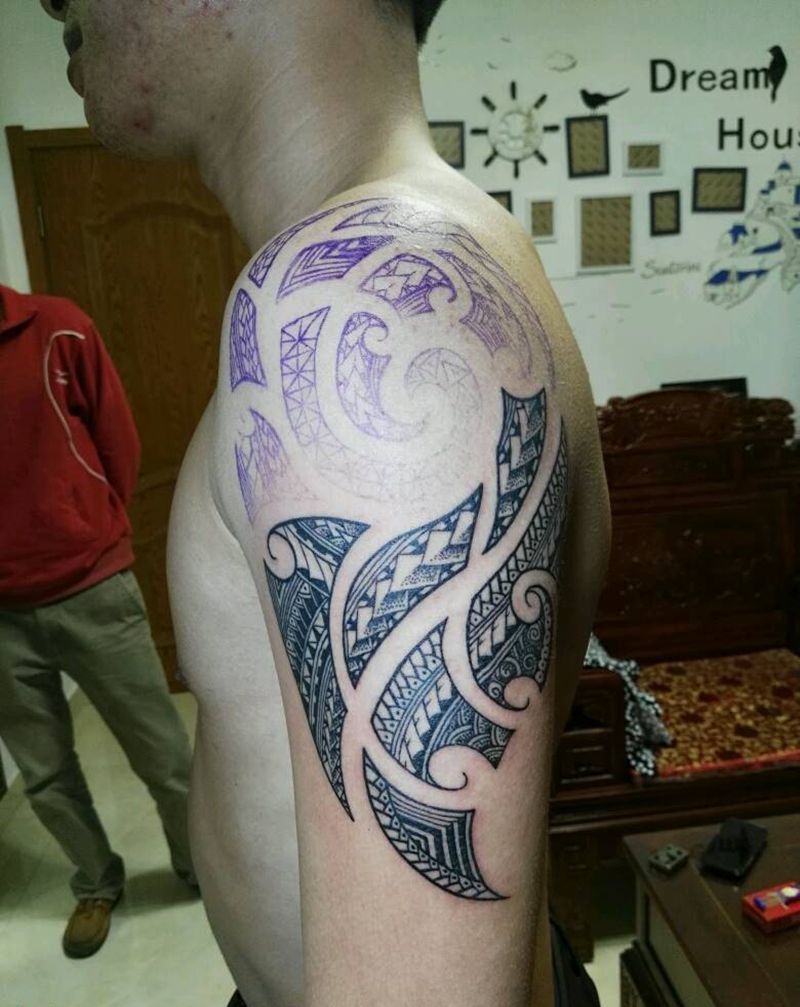 图腾未完成纹身图片