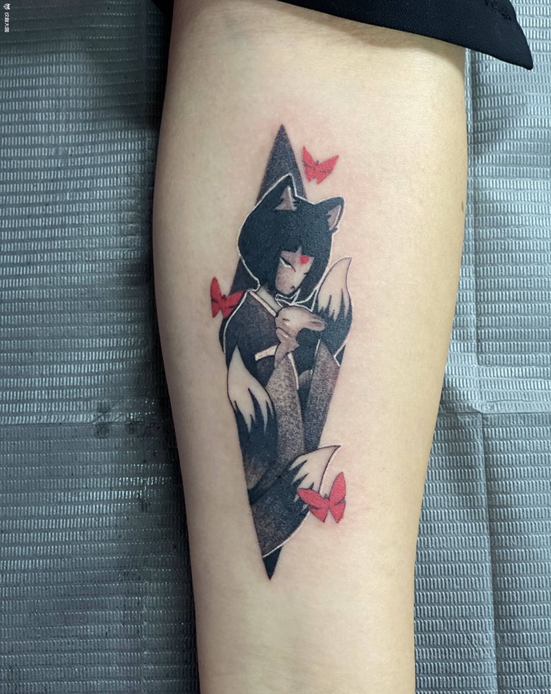 小女孩纹身图片_手臂点刺纹身图案