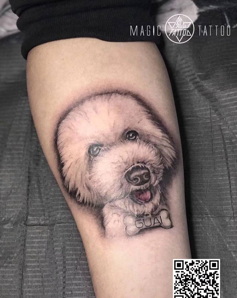 巨型贵宾犬纹身图片_成品手臂写实动物蚌埠贵宾犬纹身图案