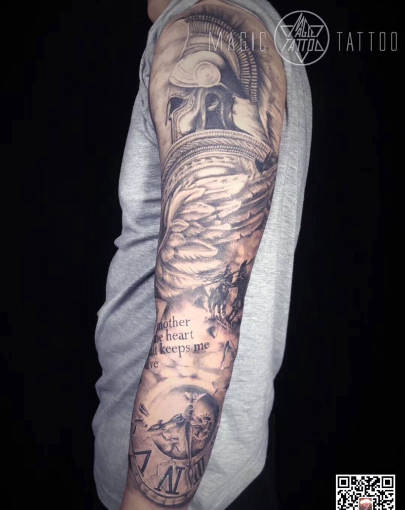 勇气与家庭纹身图片_手臂欧美写实斯巴达照片纹身图案