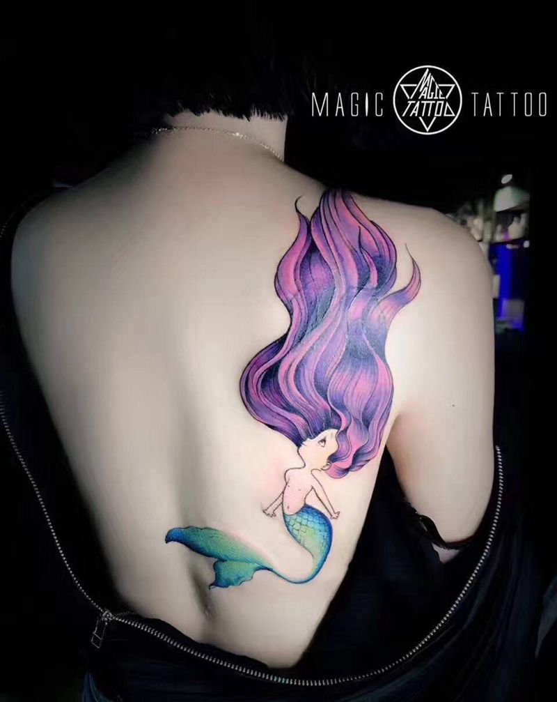 美人鱼遮盖旧纹身纹身图片_成品背部欧美蚌埠水彩彩色school卡通美人鱼纹身图案