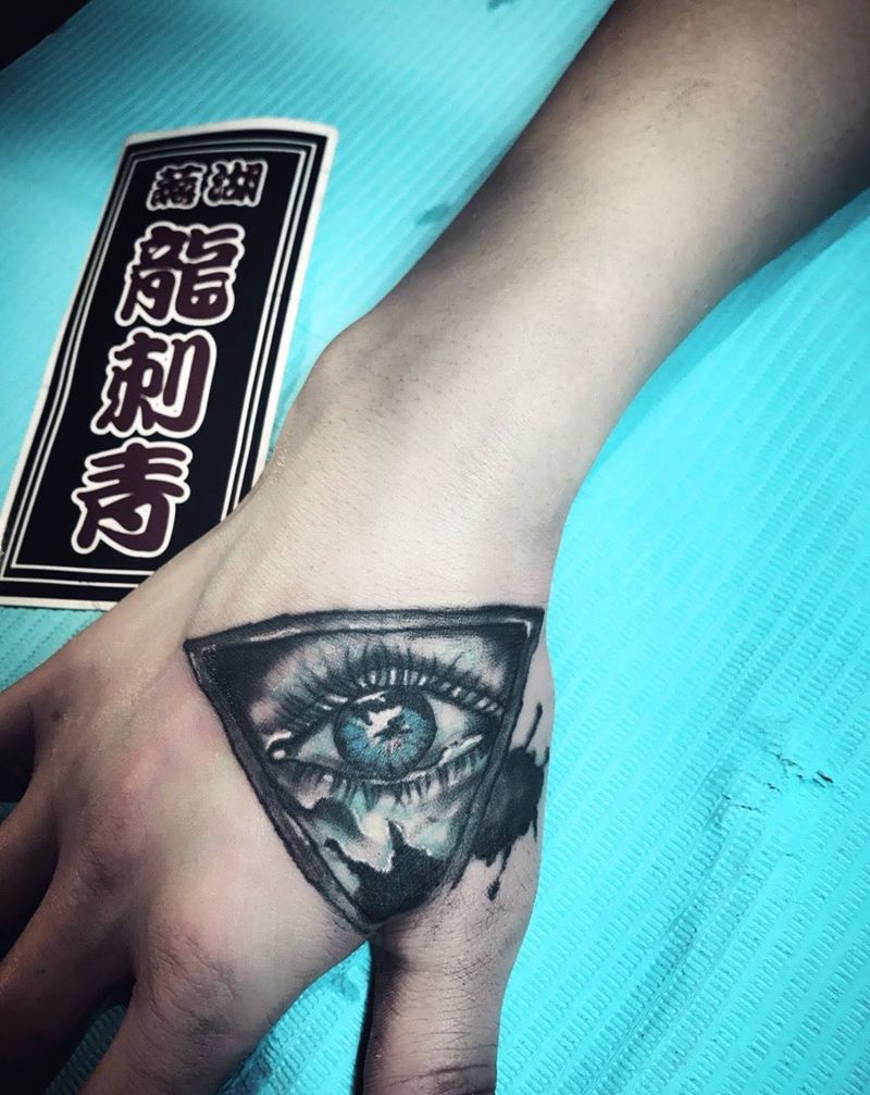 上帝之眼遮盖纹身图片