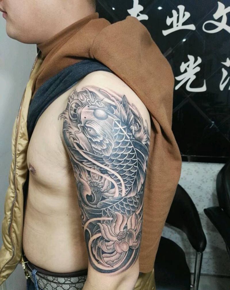 鲤鱼，纹身图片_背部臀部手臂腿部传统动物植物成品纹身图案