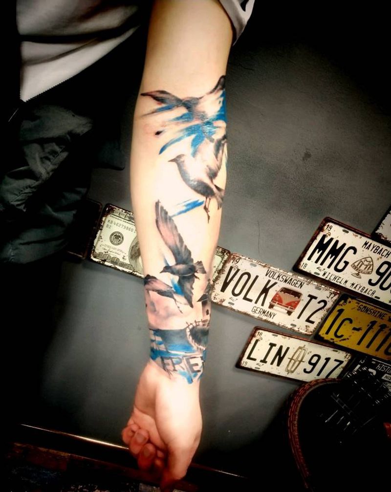 鸟纹身图片_手臂手部欧美写实原创成品纹身图案