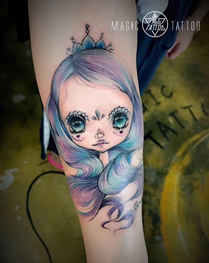改版娃娃纹身图片_手臂人物欧美蚌埠纹身图案