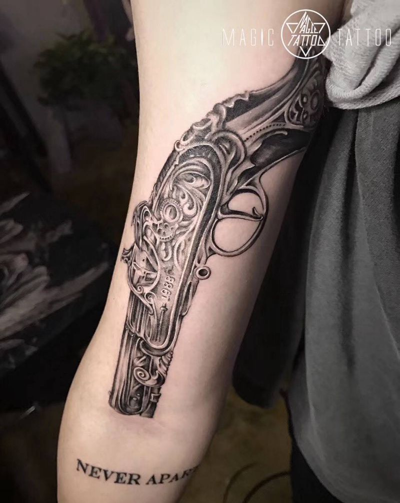 火枪纹身图片_成品手臂欧美蚌埠火枪纹身图案