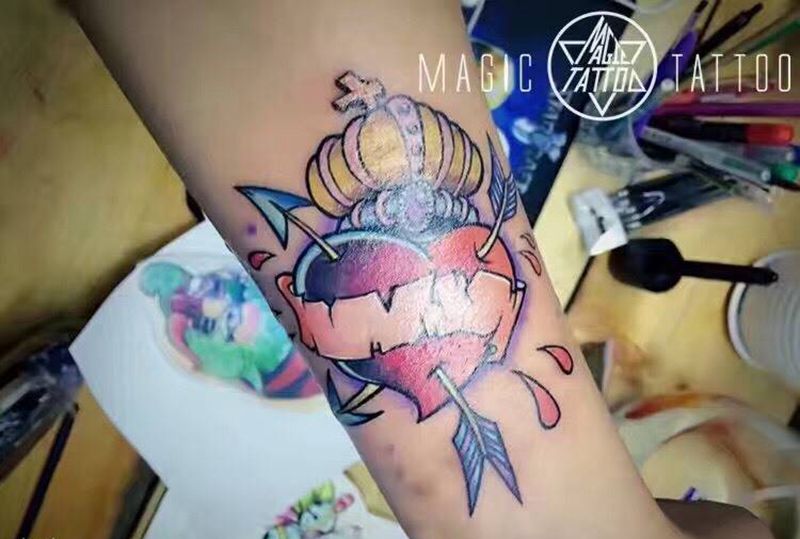 school箭穿心纹身图片_手臂欧美静物蚌埠纹身图案