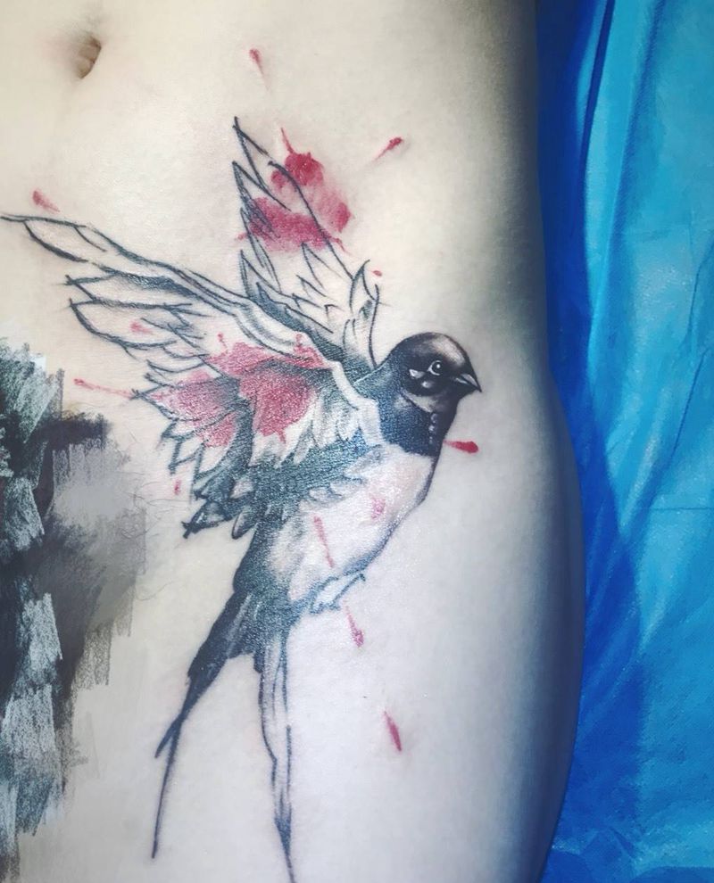 燕子遮盖纹身图片
