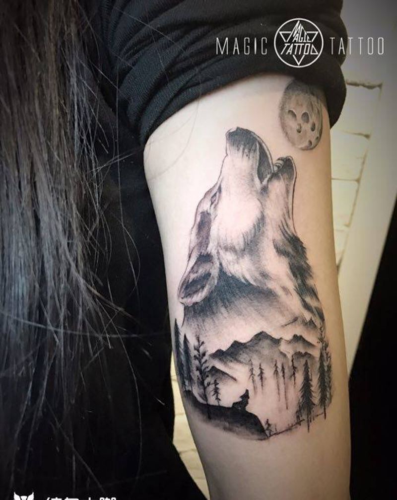 望月狼纹身图片_成品手臂欧美动物蚌埠狼唯美纹身图案