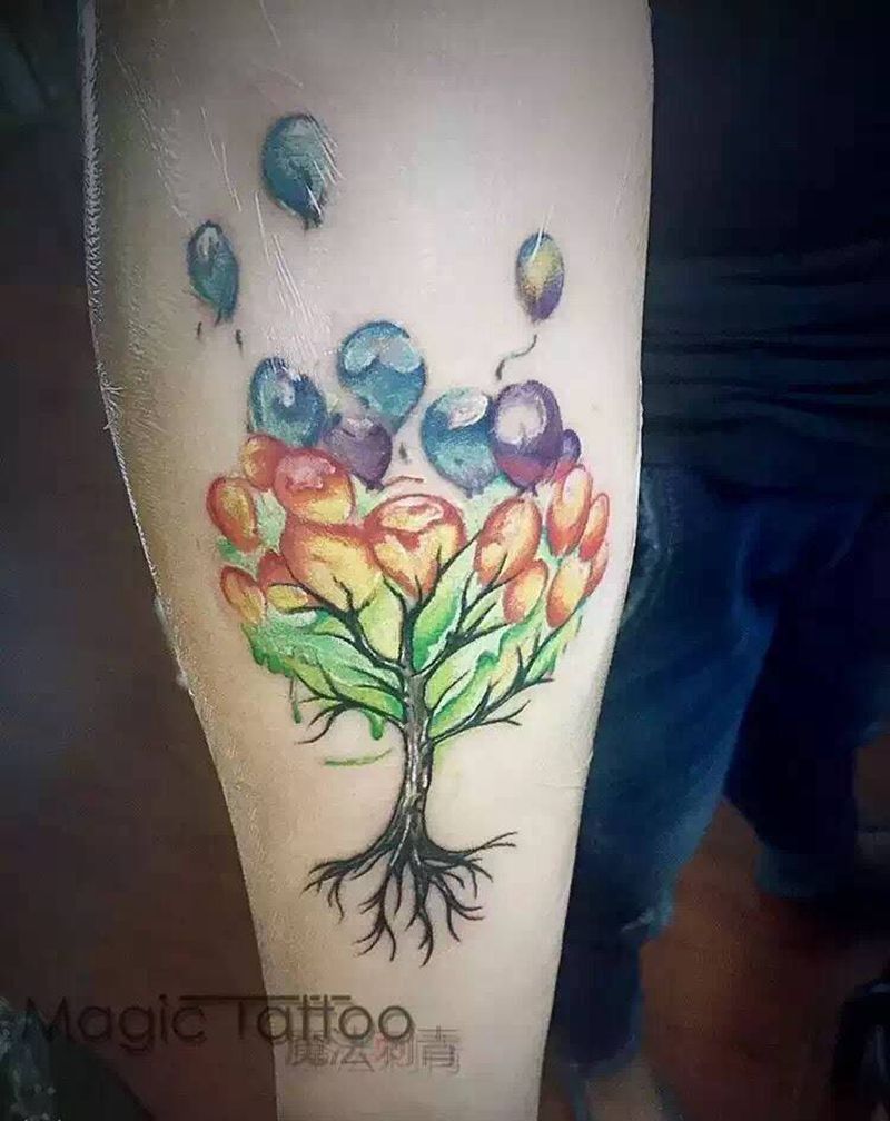 树的彩色梦想纹身图片_手臂欧美植物静物蚌埠纹身图案