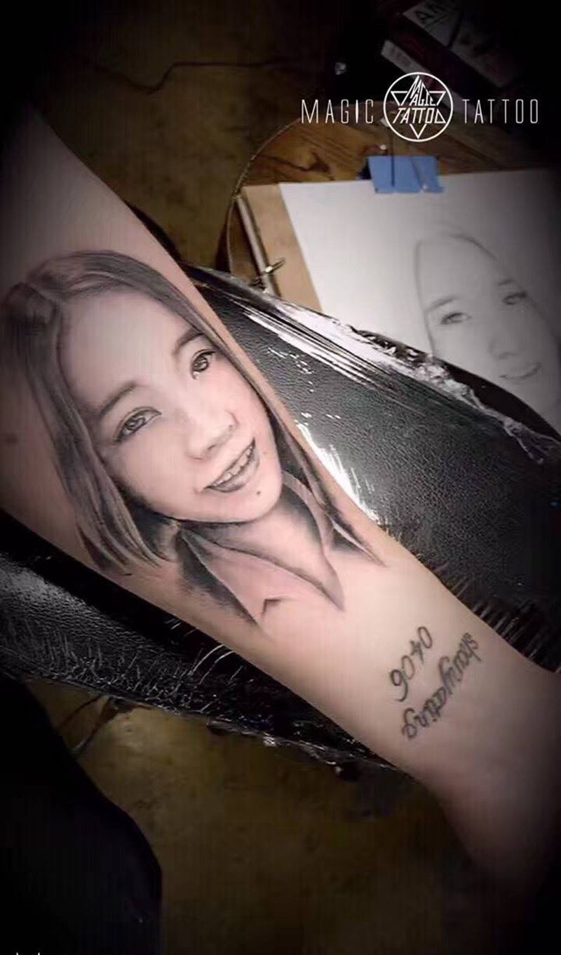 给女朋友的订婚礼物