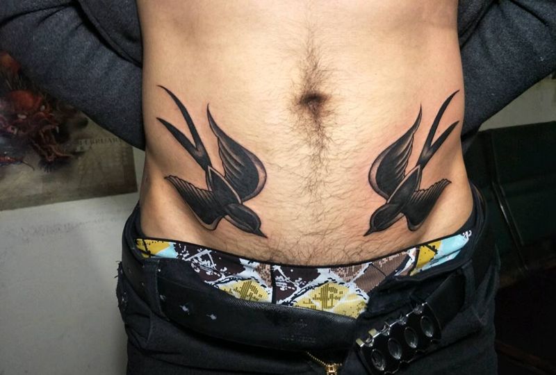 小燕子纹身图片