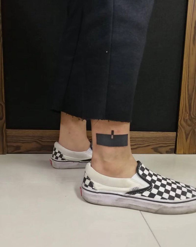 脚踝遮盖纹身图片_几何腿部成品纹身图案