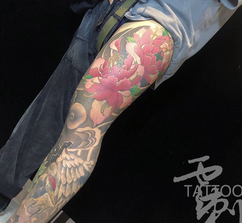 日式花腿纹身图片_腿部老传统纹身图案