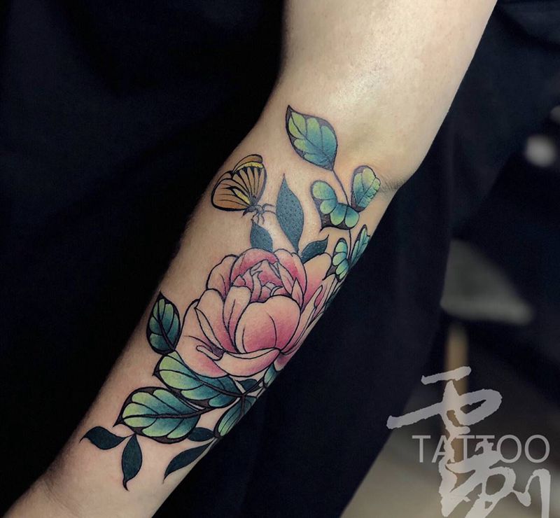 花花纹身图片_手臂New School纹身图案