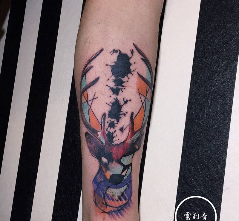 鹿遮盖..纹身图片