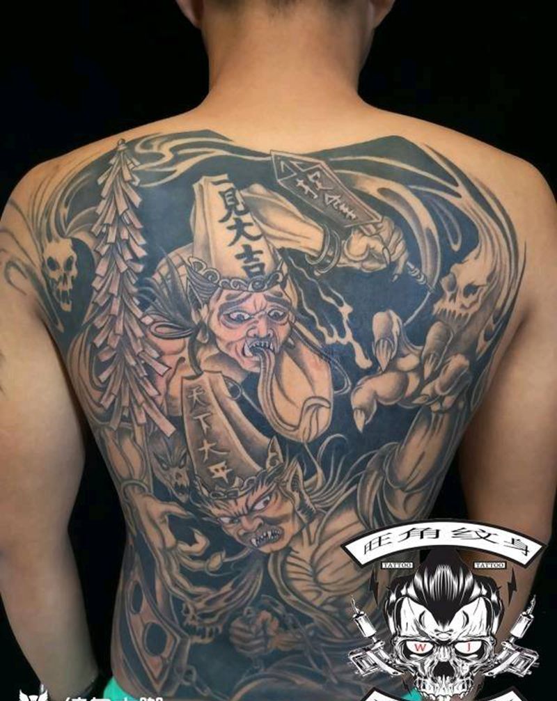 黑白无常纹身图片_背部纹身图案