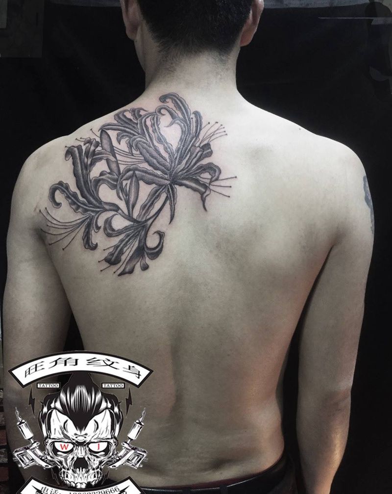 彼岸花纹身图片