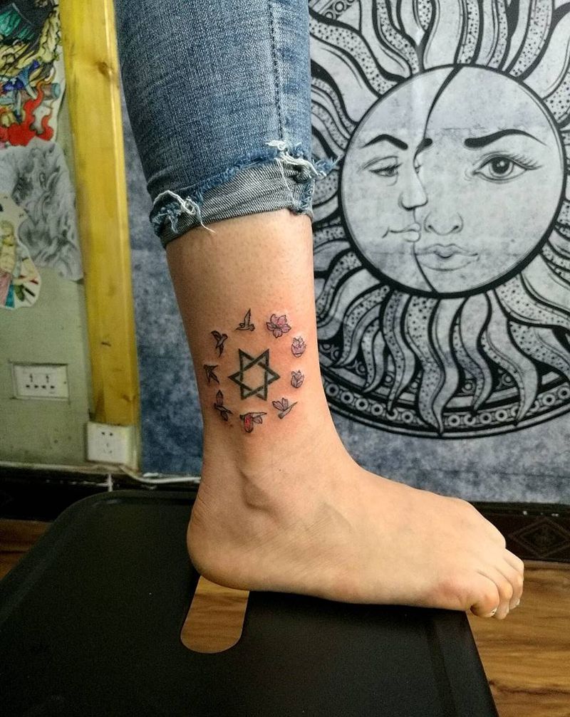 小花环纹身图片