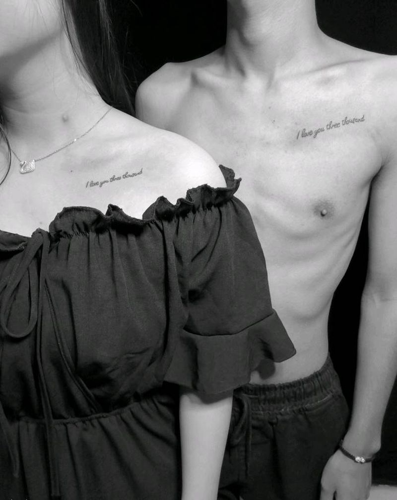 情侣英文字体纹身图片_胸部纹身图案