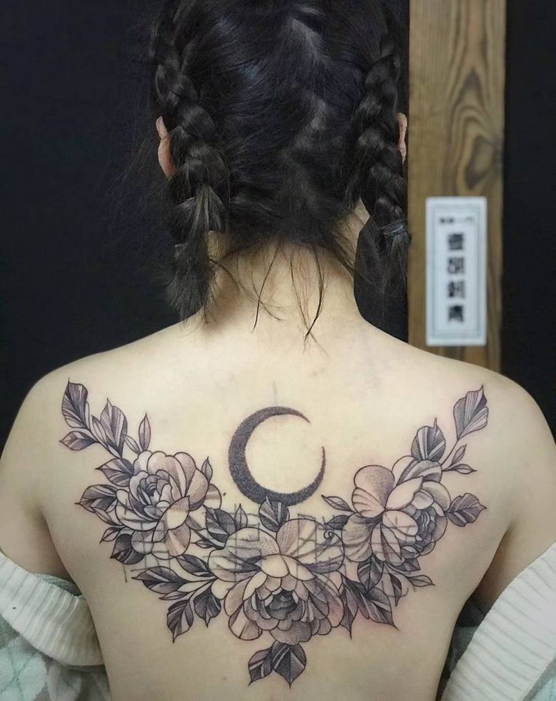 素花遮盖纹身图片_背部点刺纹身图案