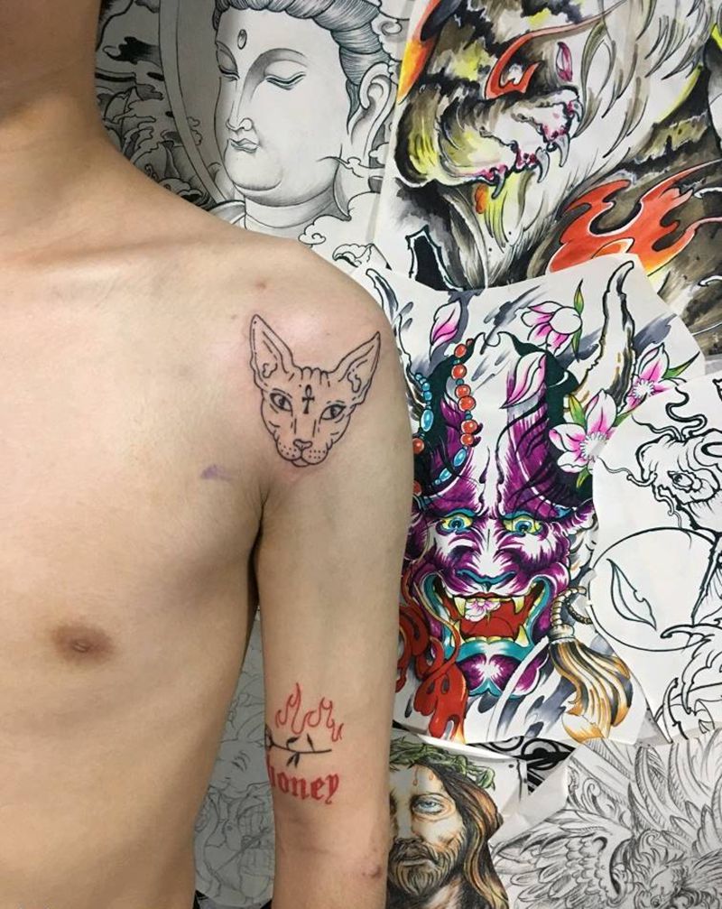 猫纹身图片_肩部纹身图案