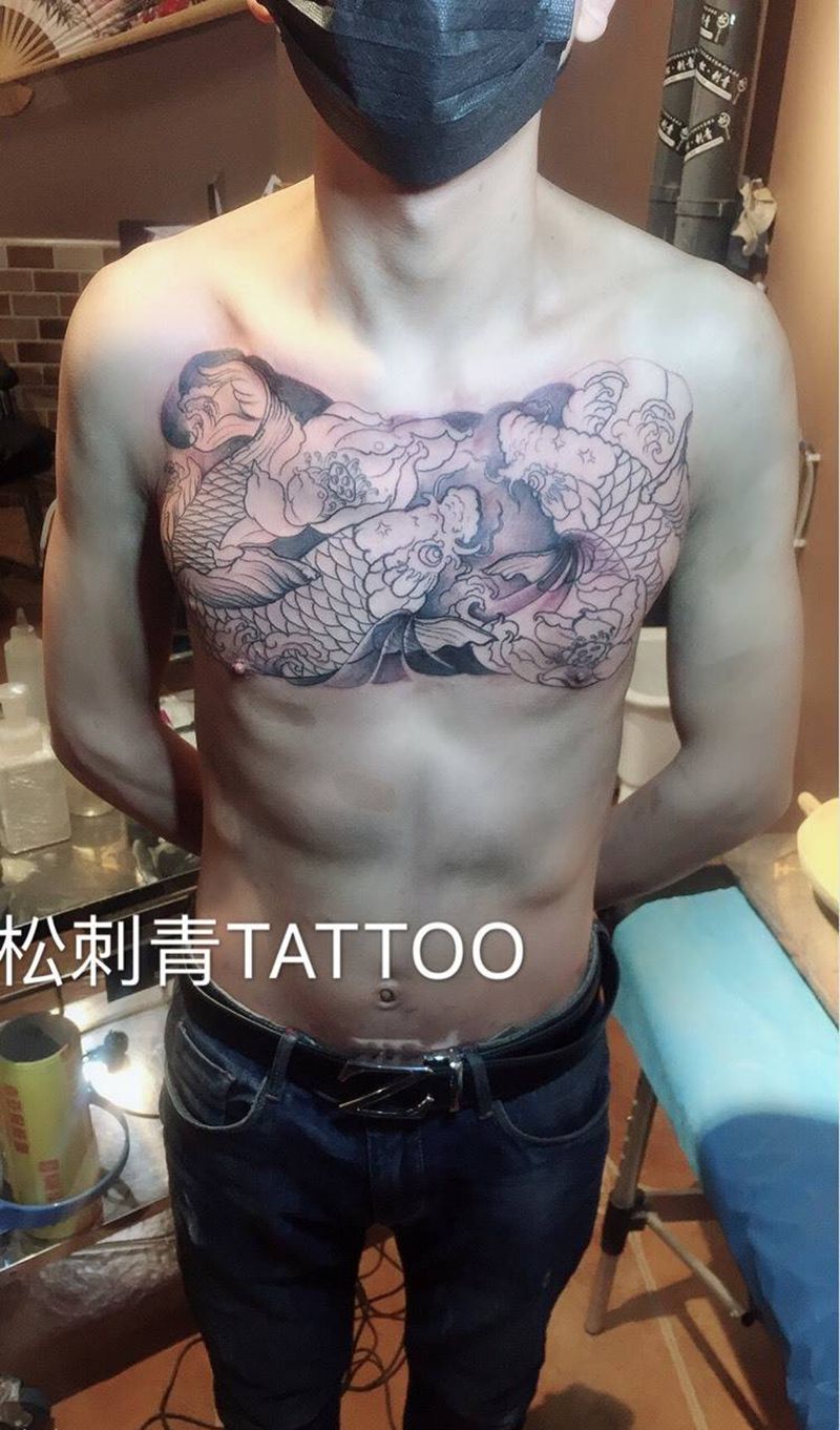 花胸荷花鱼未完～下次继续纹身图片