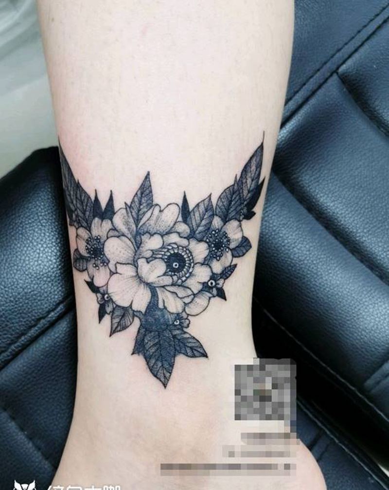 小素花遮盖纹身图片_脚部纹身图案