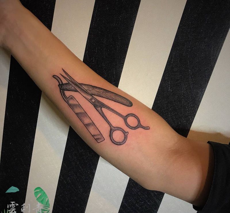 剪刀纹身图片