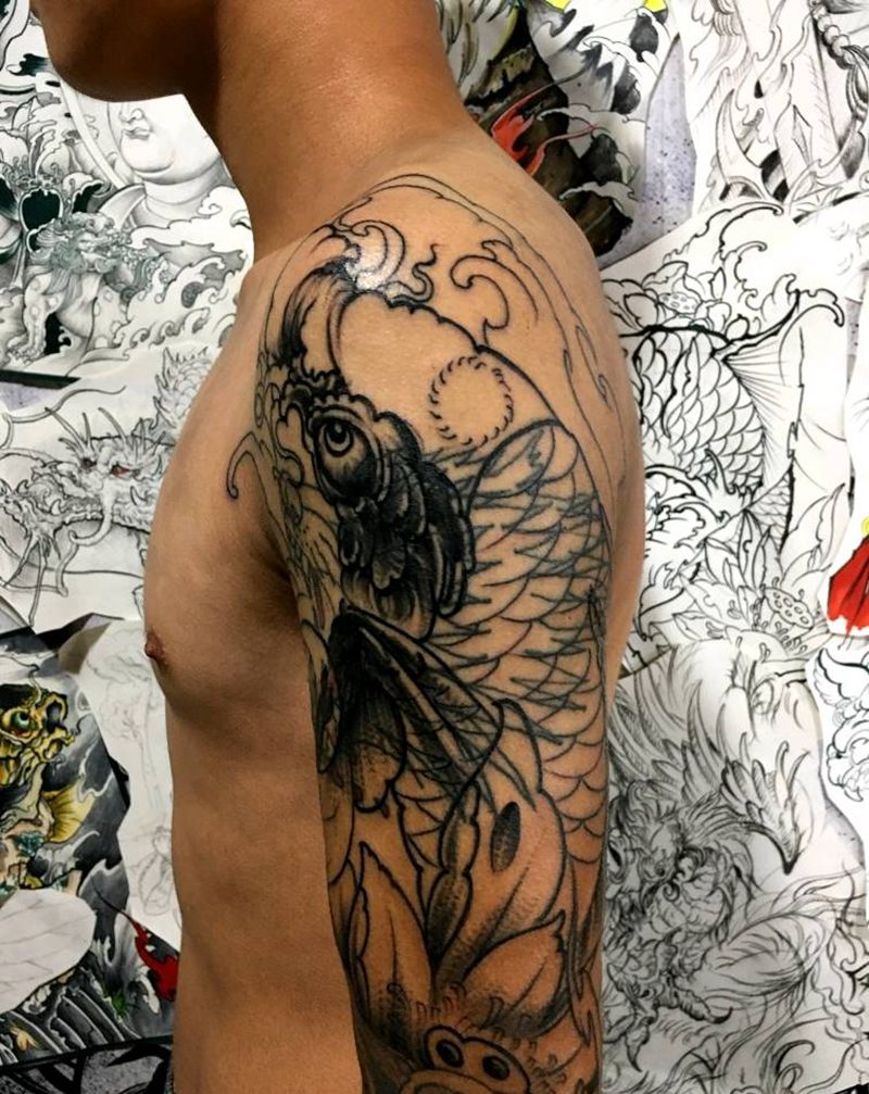 大臂遮盖鲤鱼，今日进度纹身图片