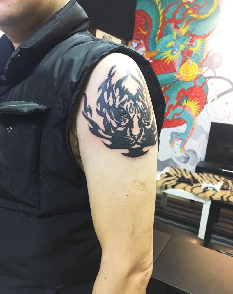 老虎图纹身图片_成品手臂习俗动物纹身图案