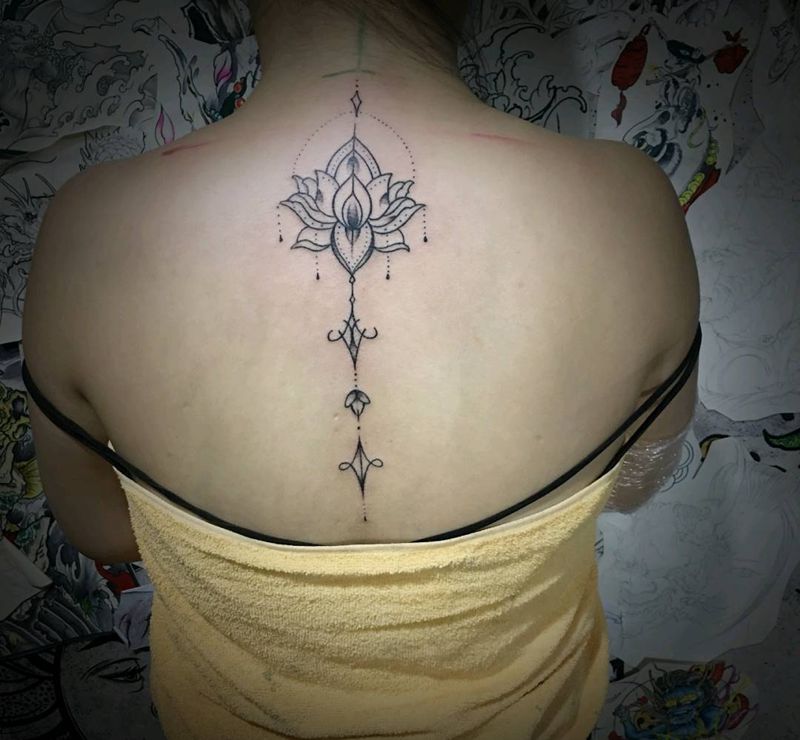 梵花纹身图片_点刺纹身图案