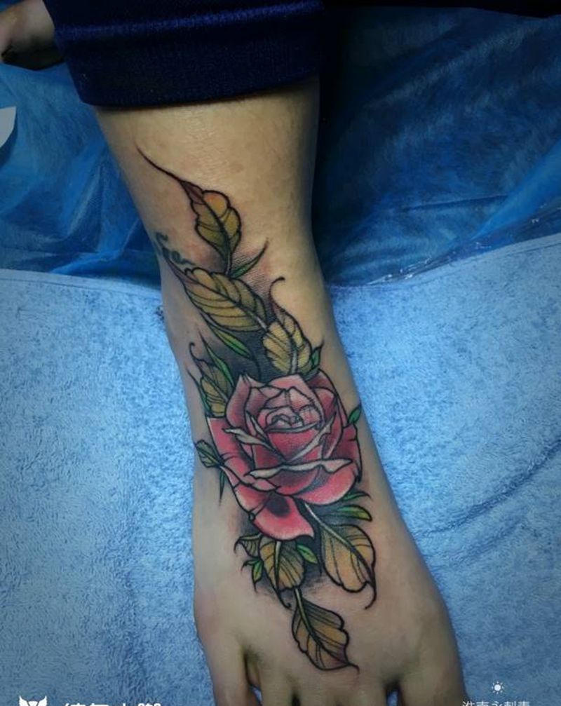 花纹身图片_New School纹身图案