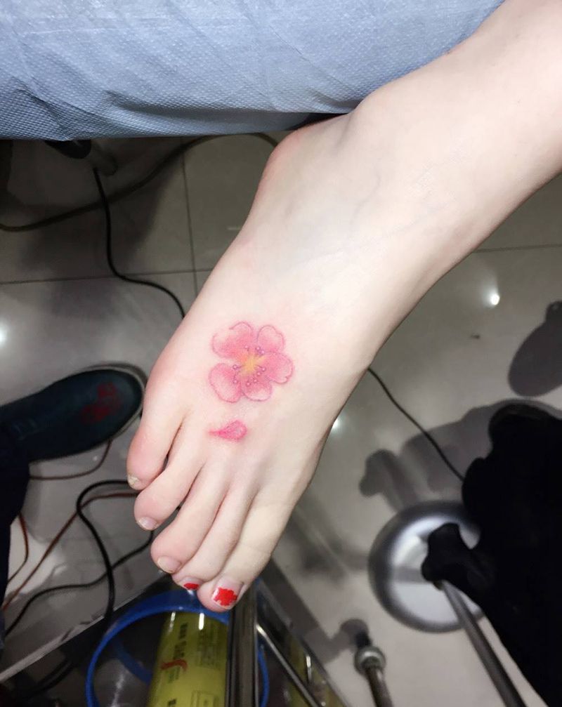 小樱花纹身图片