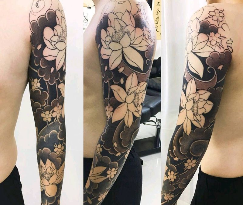 传统荷花九分臂纹身图片