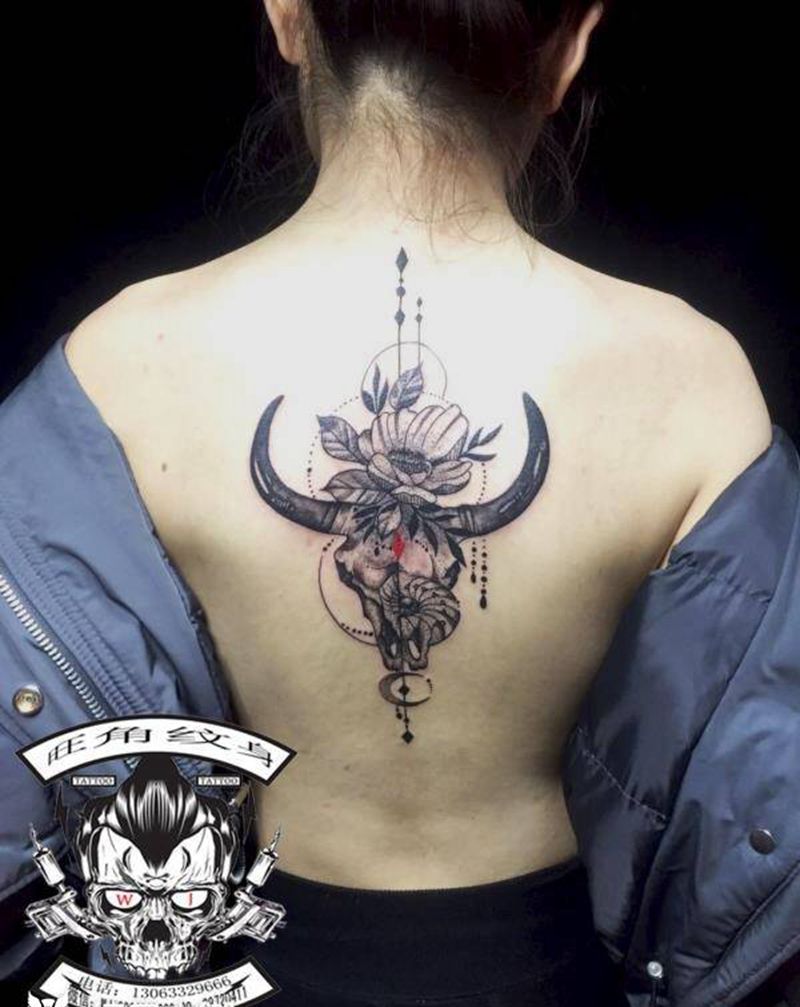 后背纹身图片