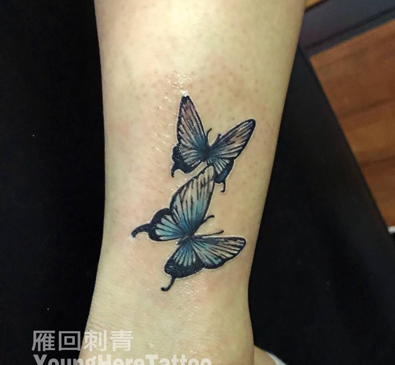 发福蝶纹身图片