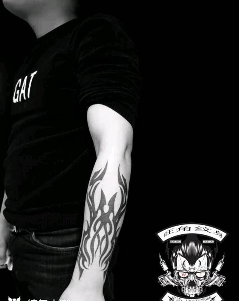 图腾纹身图片_手臂纹身图案